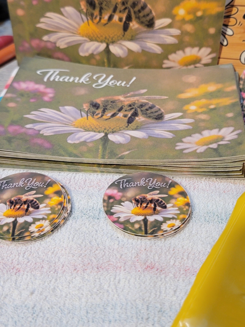 Bee Themed Stationery Set. Notebook 24 Thank You Cards, Stickers, 10 Polys & PEN - Picture 2 of 4